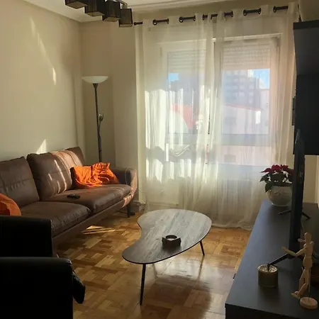 Апартаменты Casa En La Playa Хихон